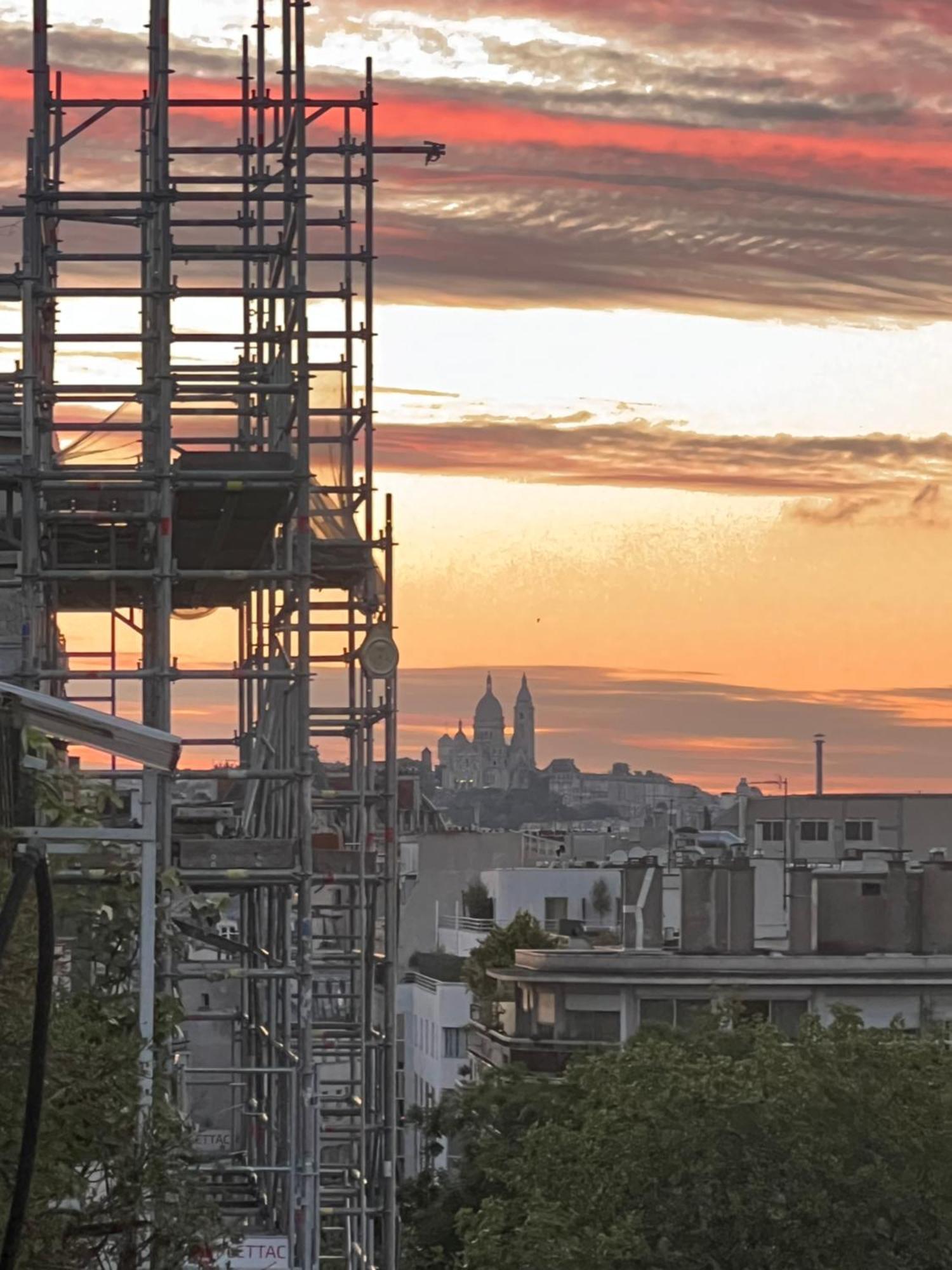 Duplex, Grand Balcon Et Sauna * Paris